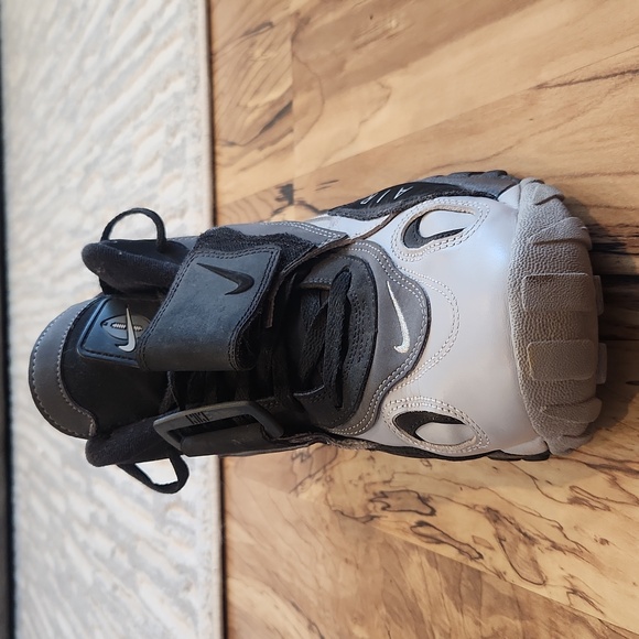 Nike air max speed turf, size 10, black and gray (raiders colors) - Picture 3 of 8